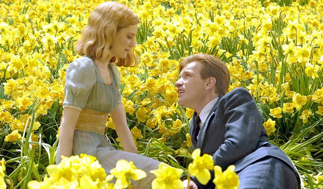 Above: Ewan McGregor attempts to romance Alison Lohman in "Big Fish." Stock Photo.